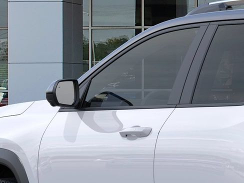 New 2027 Chevrolet Equinox LT w/ Convenience Package II FWD image 12