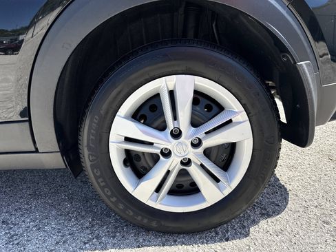 Used 2025 Nissan Kicks Play S FWD image 18