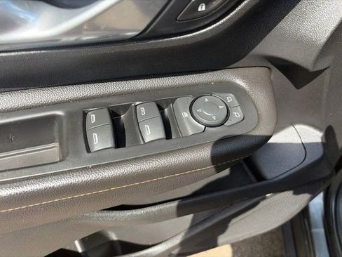 Used 2019 GMC Terrain SLE w/ LPO, Floor Liner Package AWD/4WD image 12