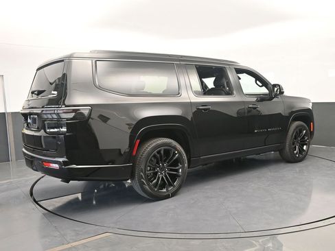 New 2026 Jeep Grand Wagoneer L Summit AWD/4WD image 6