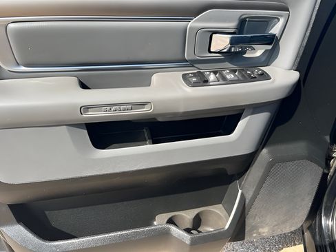 Used 2019 RAM 1500 Big Horn RWD image 12