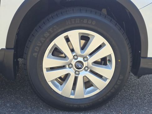 Used 2019 Subaru Outback 2.5i Premium w/ Protection Package #1 AWD/4WD image 8