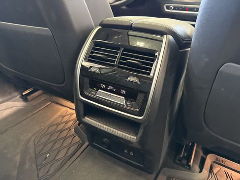 Certified 2023 BMW X7 xDrive40i w/ Premium Package image 45