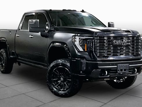 Used 2024 GMC Sierra 2500 Denali Ultimate w/ Snow Plow Prep/Camper Package AWD/4WD image 3
