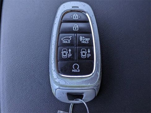 Used 2023 Hyundai Santa Fe Limited image 34