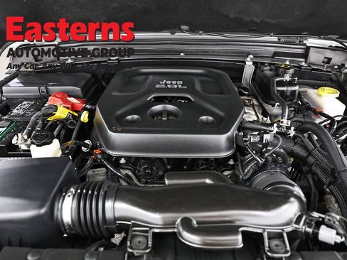 Used 2021 Jeep Wrangler Unlimited Sport AWD/4WD image 7