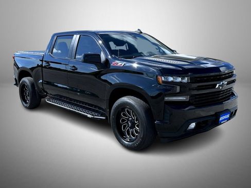 Used 2022 Chevrolet Silverado 1500 RST AWD/4WD image 3
