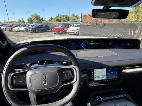 New 2025 Lincoln Navigator L Reserve w/ Jet Appearance Package image 30