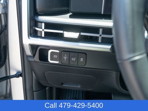 Used 2024 Hyundai Santa Fe SEL FWD image 27