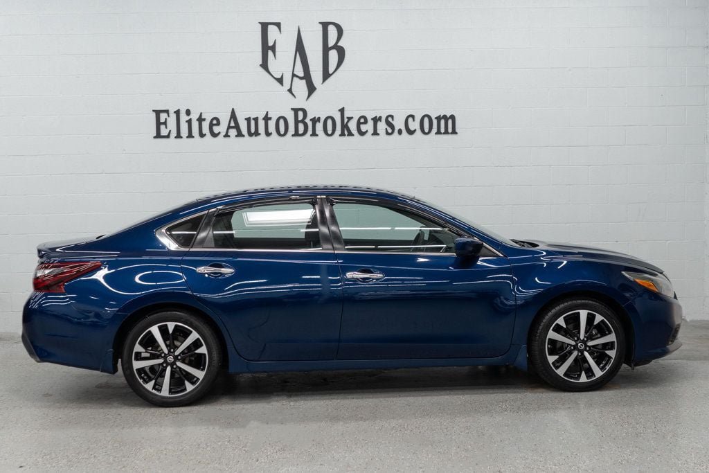 Used 2018 Nissan Altima 2.5 SR FWD image 9