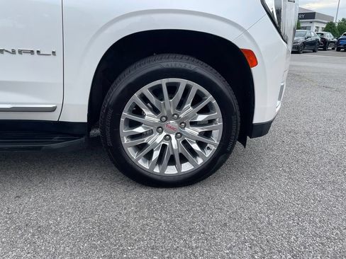 Used 2024 GMC Yukon Denali AWD/4WD image 33