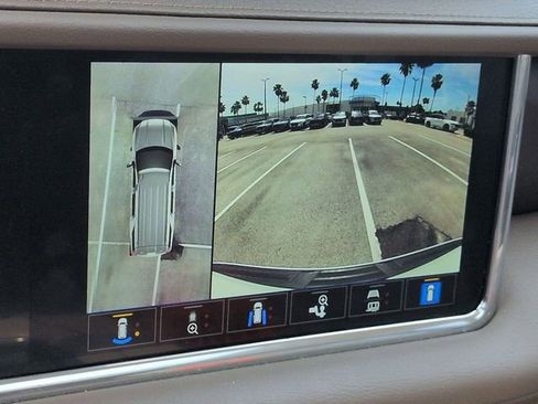 Used 2022 GMC Yukon Denali w/ Denali Ultimate Package RWD image 22
