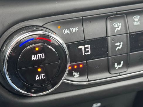Used 2023 Chevrolet TrailBlazer RS w/ Sun and Liftgate Package AWD/4WD image 18