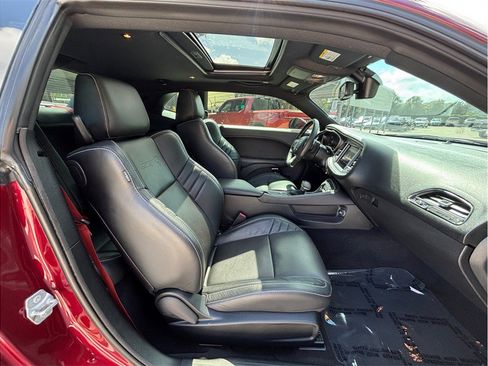 Used 2019 Dodge Challenger SRT Hellcat Redeye RWD image 41