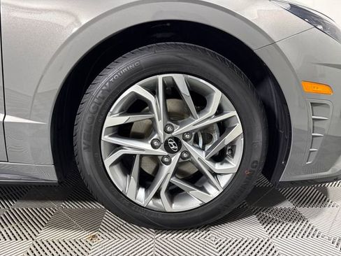 Used 2023 Hyundai Sonata SEL w/ Convenience Package FWD image 12