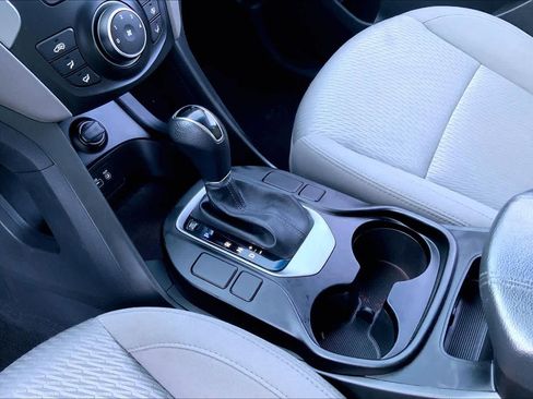 Used 2018 Hyundai Santa Fe Sport image 17