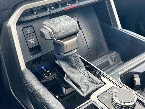 Used 2023 Toyota Tundra Limited w/ Power Package image 17