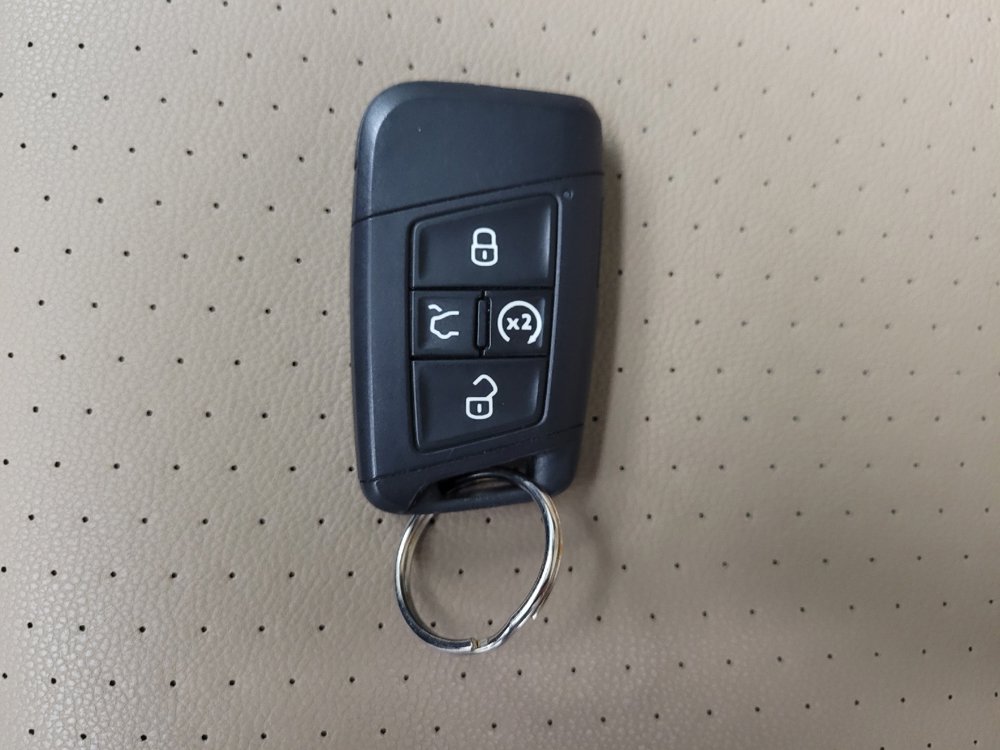 Used 2019 Volkswagen Jetta SE w/ Cold Weather Package FWD image 32