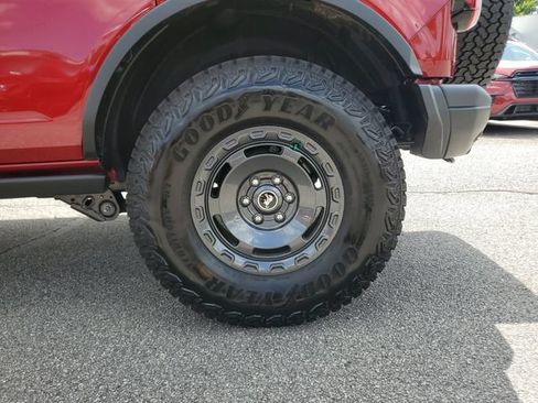 Used 2025 Ford Bronco Badlands AWD/4WD image 16