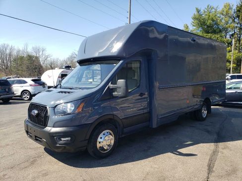 Used 2022 Ford Transit 350 DRW image 3