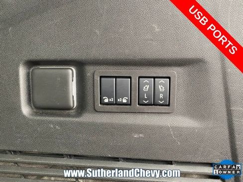Used 2024 GMC Yukon XL Denali AWD/4WD image 52