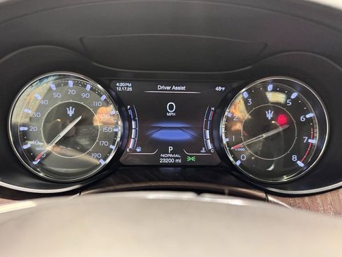 Used 2023 Maserati Quattroporte Modena Q4 image 33