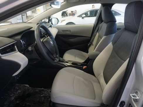 Used 2022 Toyota Corolla LE image 15