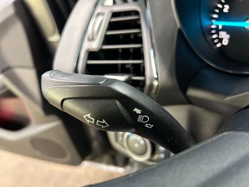 Used 2019 Ford Escape Titanium image 23