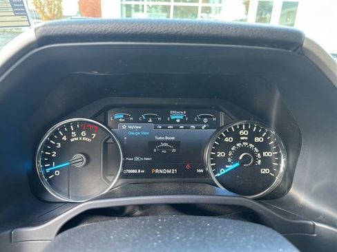 Used 2015 Ford F150 Lariat image 16