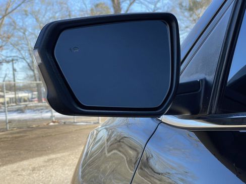 Used 2019 Chevrolet Equinox LT image 30