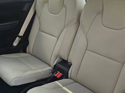 Used 2023 Volvo XC90 B6 Ultimate AWD/4WD image 7