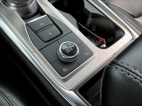 Used 2023 Ford Explorer XLT w/ Equipment Group 202A image 40