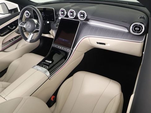Certified 2025 Mercedes-Benz CLE 300 4MATIC Cabriolet image 26