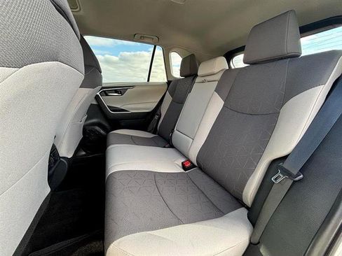 Used 2025 Toyota RAV4 XLE w/ Convenience Package image 36