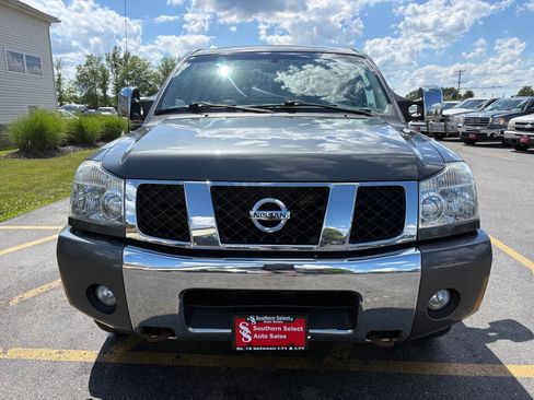 Used 2005 Nissan Titan LE w/ (T01) Tow Pkg AWD/4WD image 3