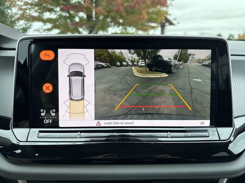 New 2026 Volkswagen Atlas Peak Edition image 18