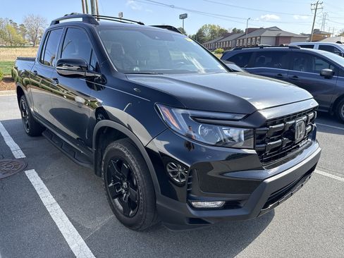 Used 2024 Honda Ridgeline Black Edition image 2