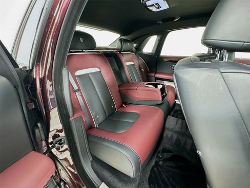 Certified 2023 Rolls-Royce Ghost Black Badge w/ Black Badge Ghost Package image 28