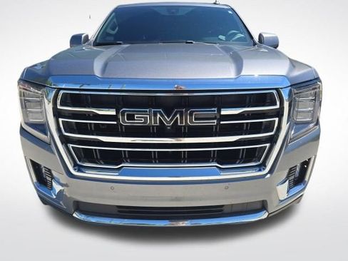 Used 2021 GMC Yukon SLT w/ SLT Premium Package image 4