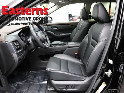 Used 2023 Nissan Rogue SV w/ SV Premium B Package AWD/4WD image 14