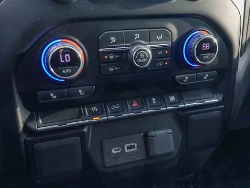 Used 2021 Chevrolet Silverado 1500 LT image 21