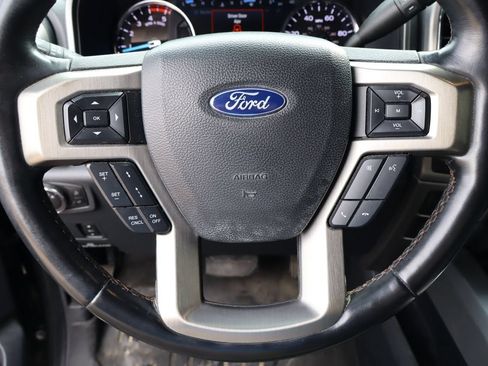 Used 2022 Ford F250 Platinum w/ FX4 Off-Road Package AWD/4WD image 11