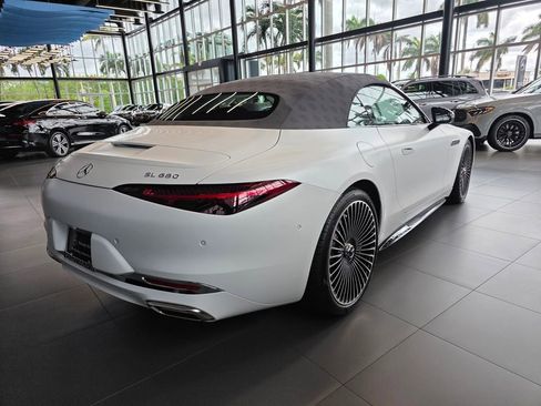 New 2026 Mercedes-Benz Maybach SL 680 image 5