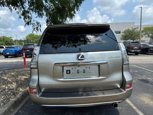 Certified 2020 Lexus GX 460 Premium w/ Premium Package AWD/4WD image 4