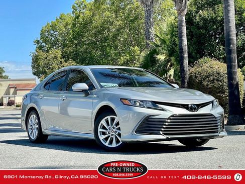 Used 2024 Toyota Camry LE w/ Convenience Package FWD image 28