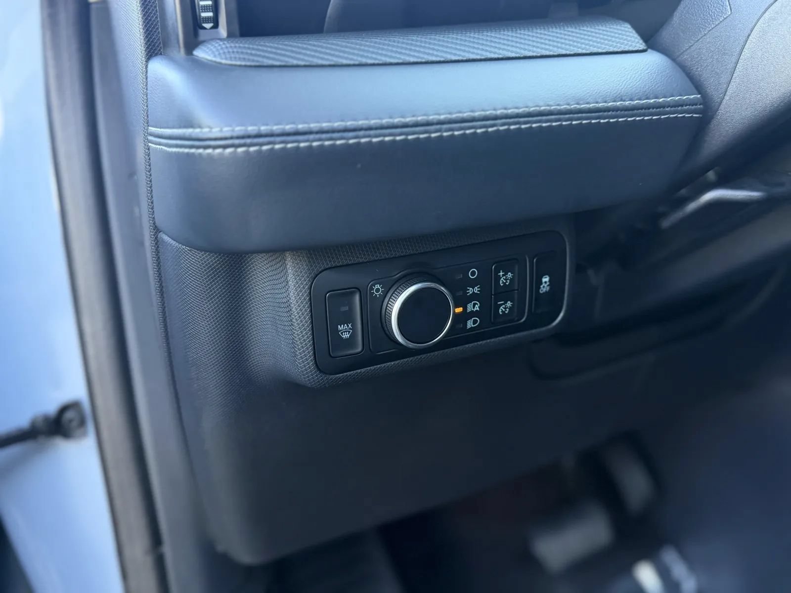 Used 2024 Ford Mustang Mach-E Select AWD/4WD image 26
