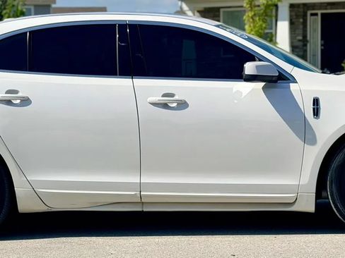 Used 2012 Lincoln MKS AWD image 2