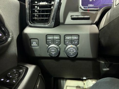 Certified 2025 GMC Sierra 2500 AT4 w/ AT4 Premium Plus Package image 15