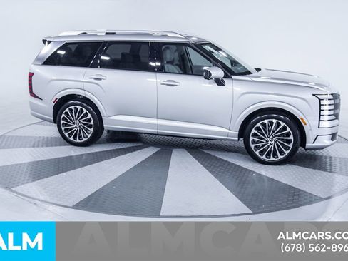 Used 2026 Hyundai Palisade Calligraphy FWD image 13