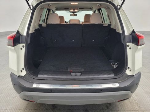 Used 2022 Nissan Rogue SV image 29